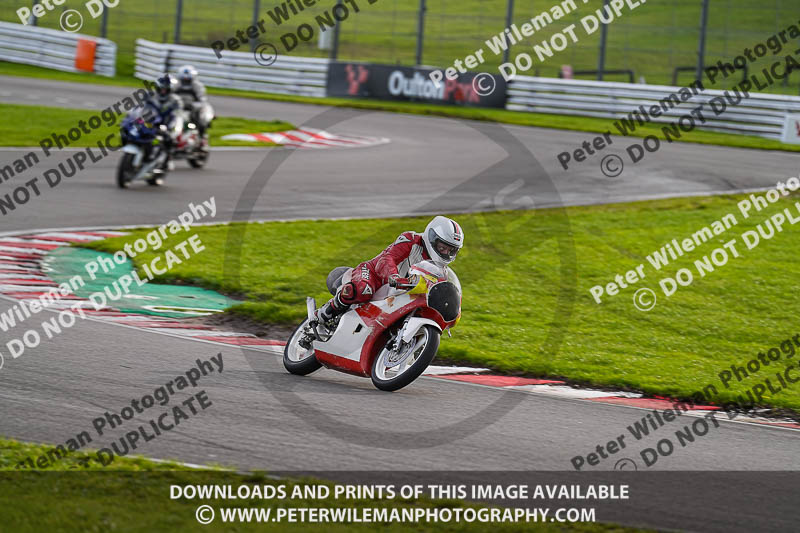 anglesey;brands hatch;cadwell park;croft;donington park;enduro digital images;event digital images;eventdigitalimages;mallory;no limits;oulton park;peter wileman photography;racing digital images;silverstone;snetterton;trackday digital images;trackday photos;vmcc banbury run;welsh 2 day enduro